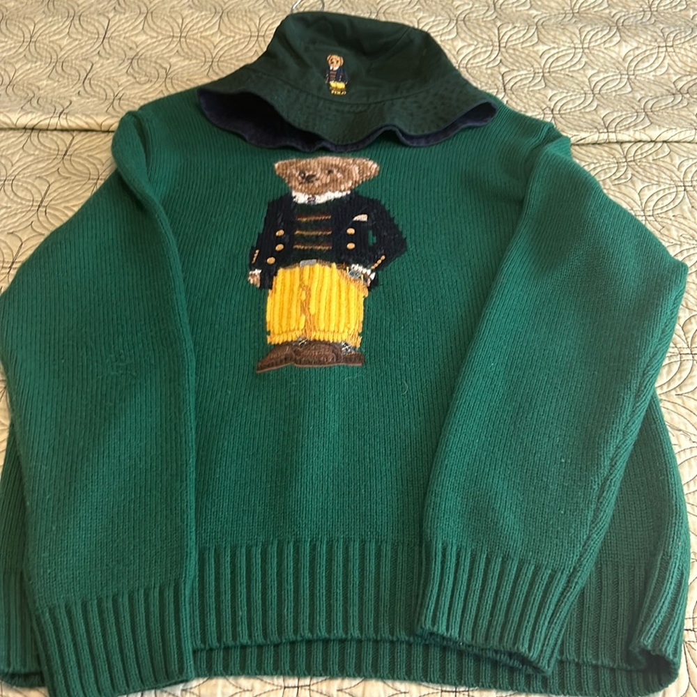 Men’s Ralph Lauren Polo sweater and bucket hat
